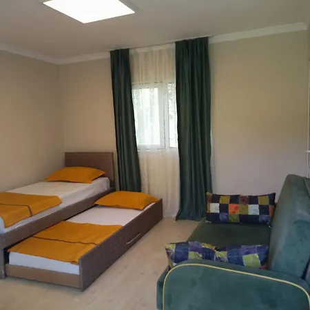 Cicek Evler Tatil Koeyue