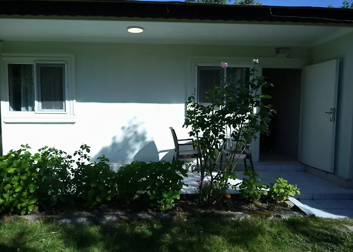 Cicek Evler Tatil Koeyue Rezort Armutlu